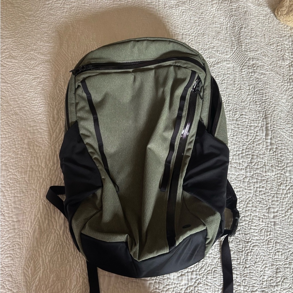 Lululemon travel/hiking Backpack